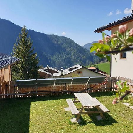 App Col Di Lana - Agriturismo La Majon Da Col Colle Santa Lucia Kültér fotó