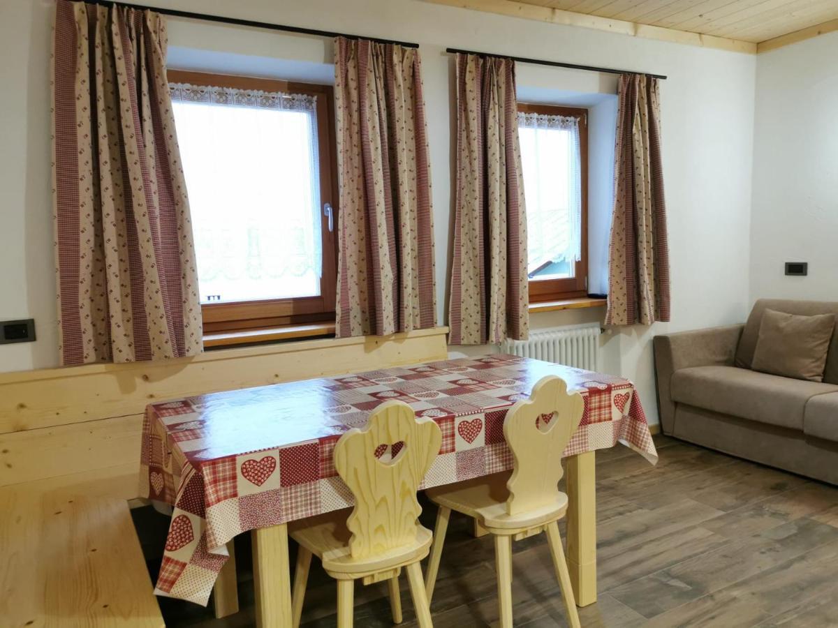 App Col Di Lana - Agriturismo La Majon Da Col Colle Santa Lucia Kültér fotó